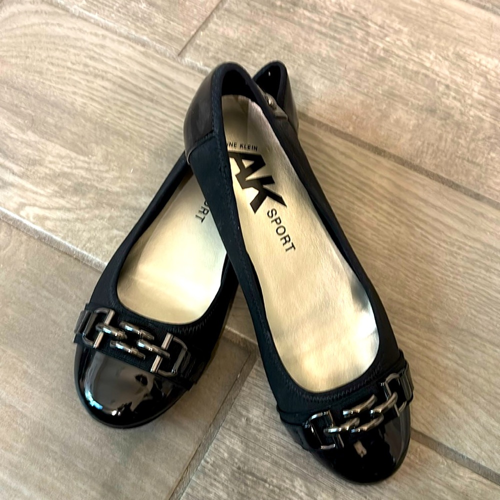 EUC Anne Klein AK Sport flats women’s 8.